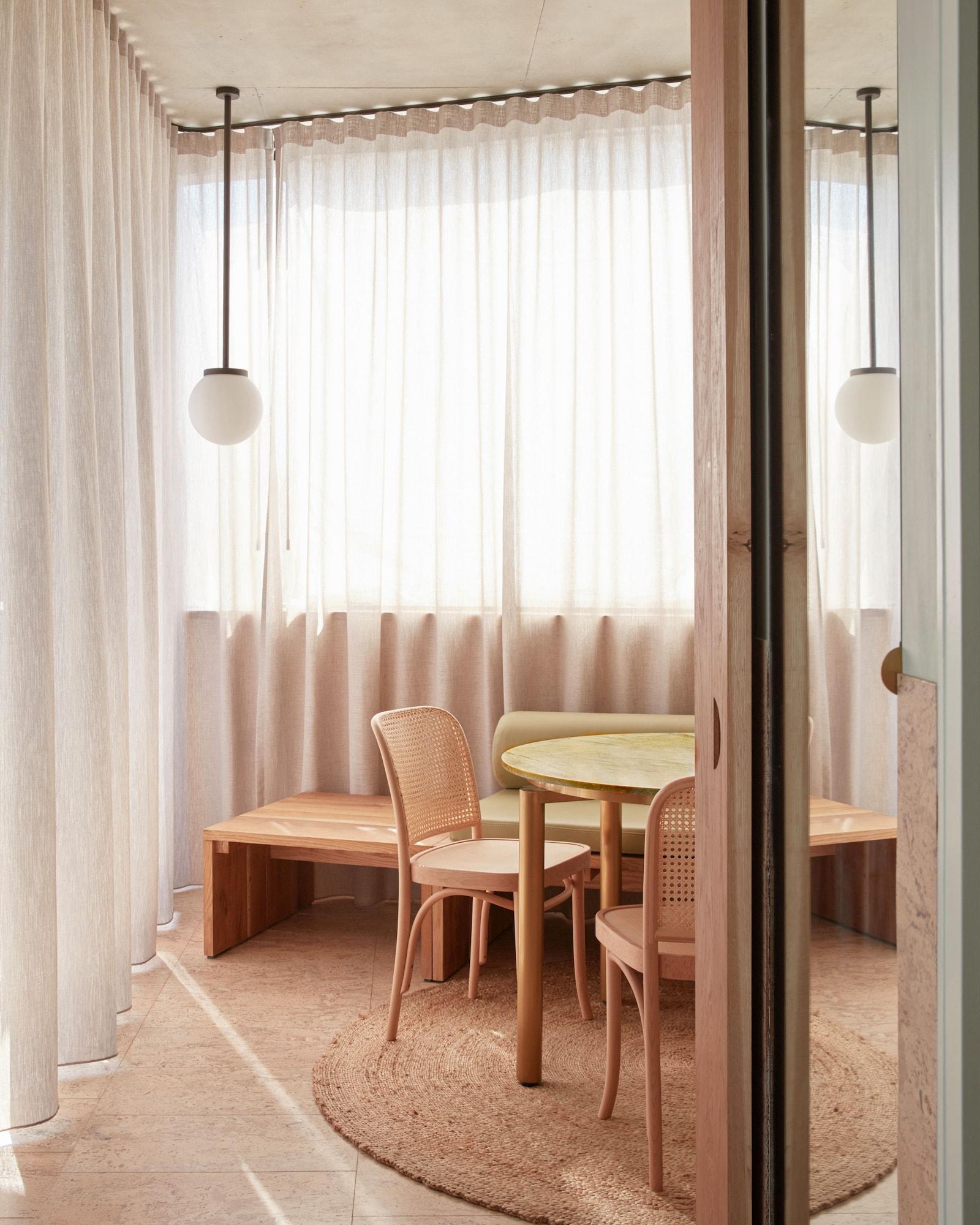 더 칼릴 호텔 브리즈번 외부 사진 A room at the hotel