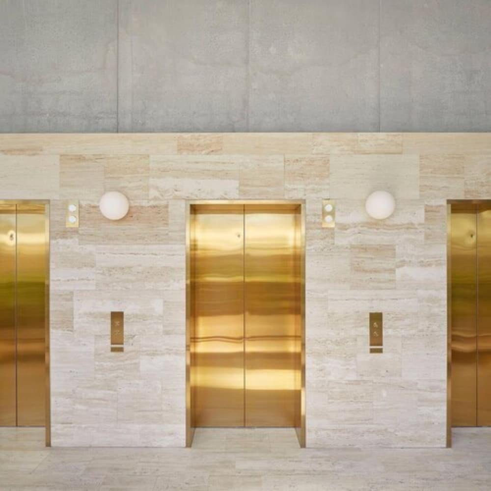 더 칼릴 호텔 브리즈번 외부 사진 The elevators at the National Gallery of Victoria