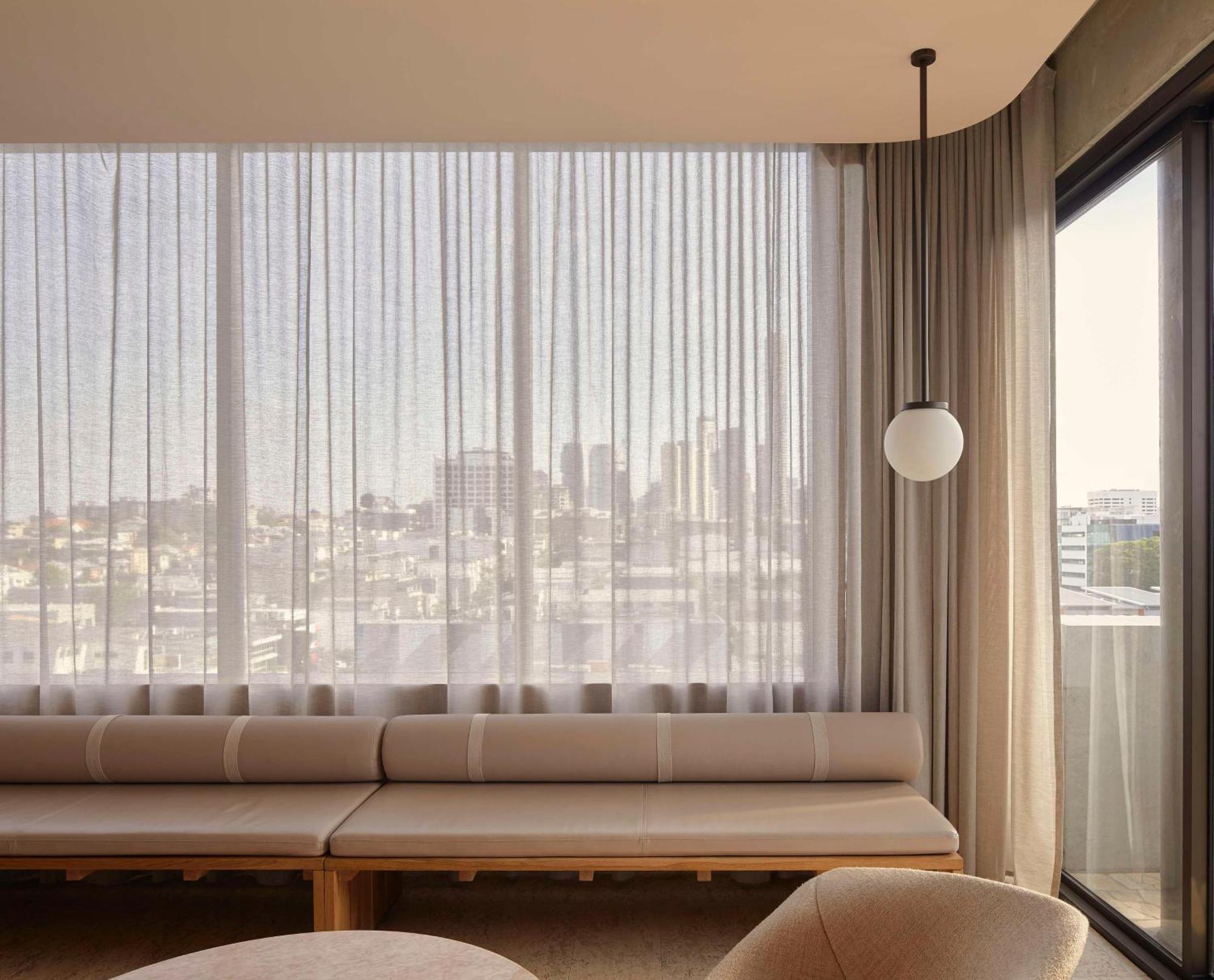 더 칼릴 호텔 브리즈번 외부 사진 The interior of a suite at The Standard East Village