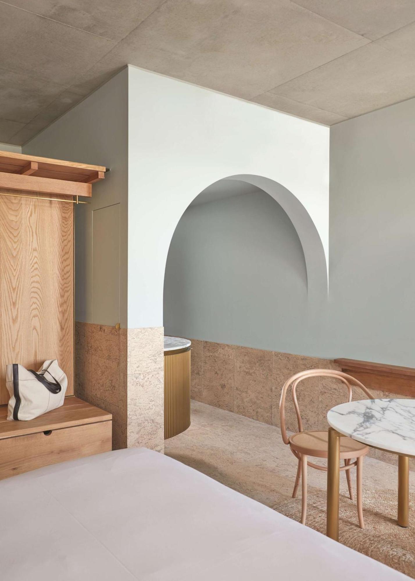 더 칼릴 호텔 브리즈번 외부 사진 A modern archway